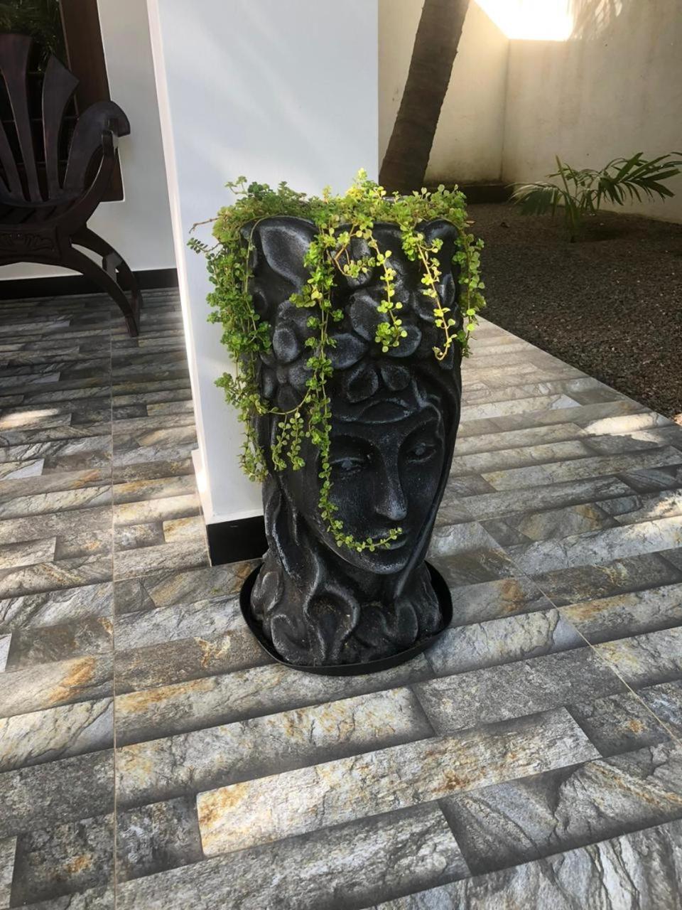 Skyresort Tangalle Exteriör bild