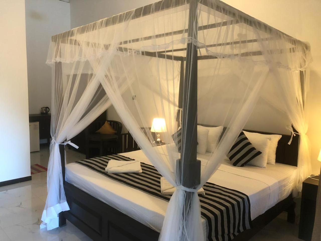 Skyresort Tangalle Exteriör bild