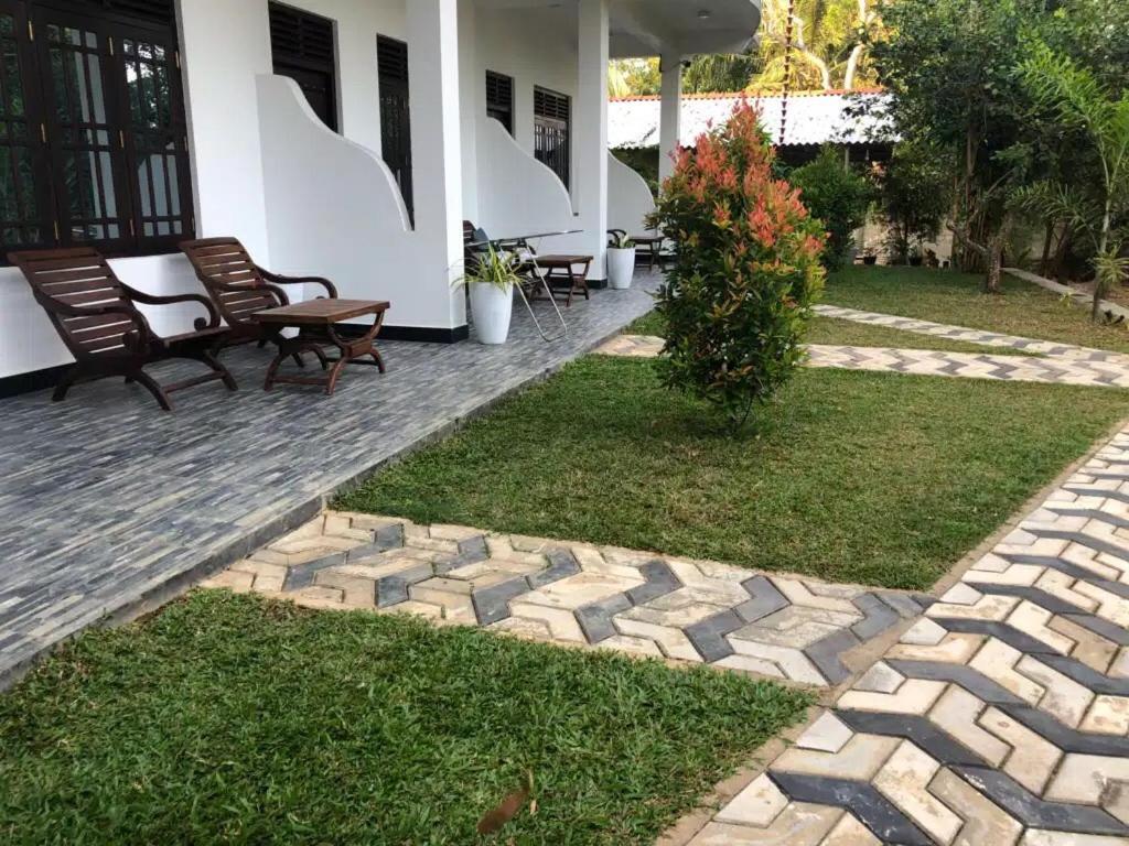 Skyresort Tangalle Exteriör bild